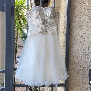 White strapless sparkle dress